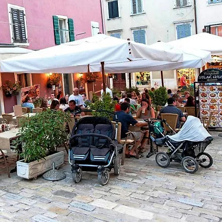 Deluxe Afrodita Apartment *