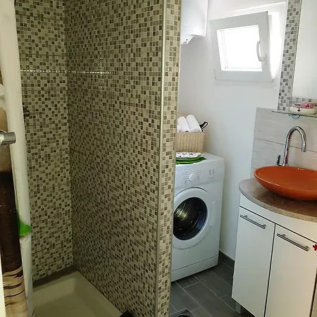 Deluxe Afrodita